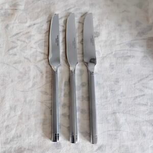 3 Hampton Silversmiths Ritz Frosted Dinner Knives Stainless 8 5/8"